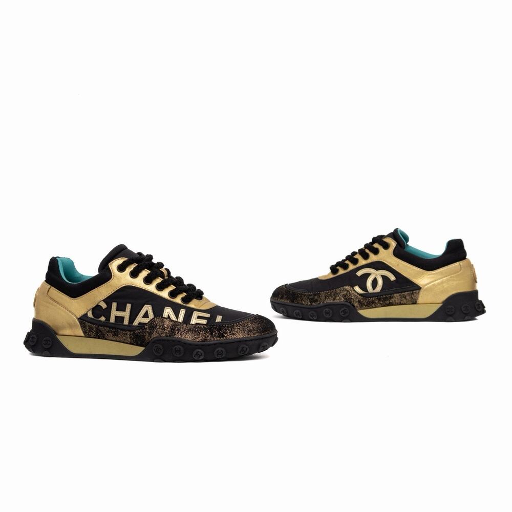 1.1k$ Chanel Black Gold Metallic Nylon Suede CC Logo Low-Top Sneakers 38 US 8
